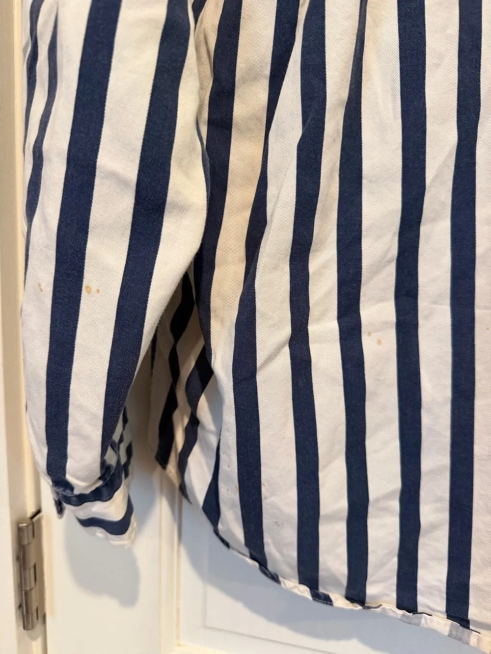 Vintage 90s Tommy Hilfiger Men’s Navy & White Vertical Stripe Button-Down Shirt - Picture 8 of 8